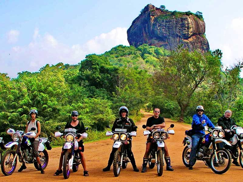 Fahr mit den Elefanten in Sri Lanka